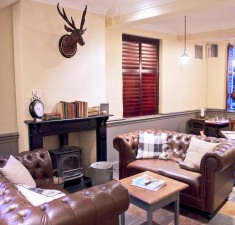 Sofa area crate and apple