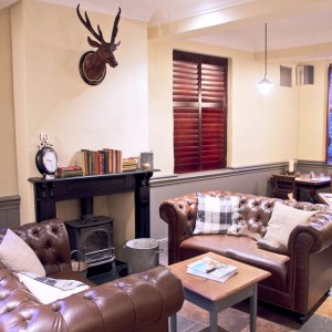 Sofa area crate and apple