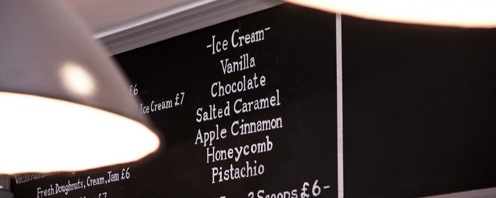 desserts crate and apple