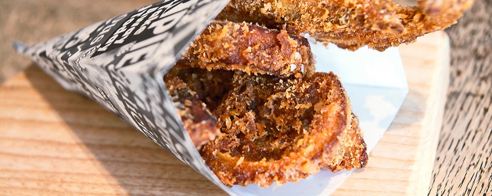 pigs ears crate and apple