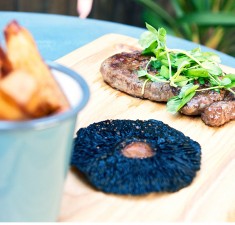 steak crate and apple